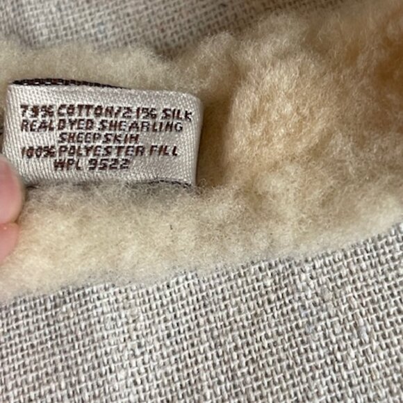 UGG Australia Women’s Shearling Classic Earmuffs Cream Embroidered Silk Y2K Logo - Picture 3 of 5